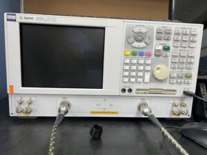ネットワークアナライザー VNA　E8356A